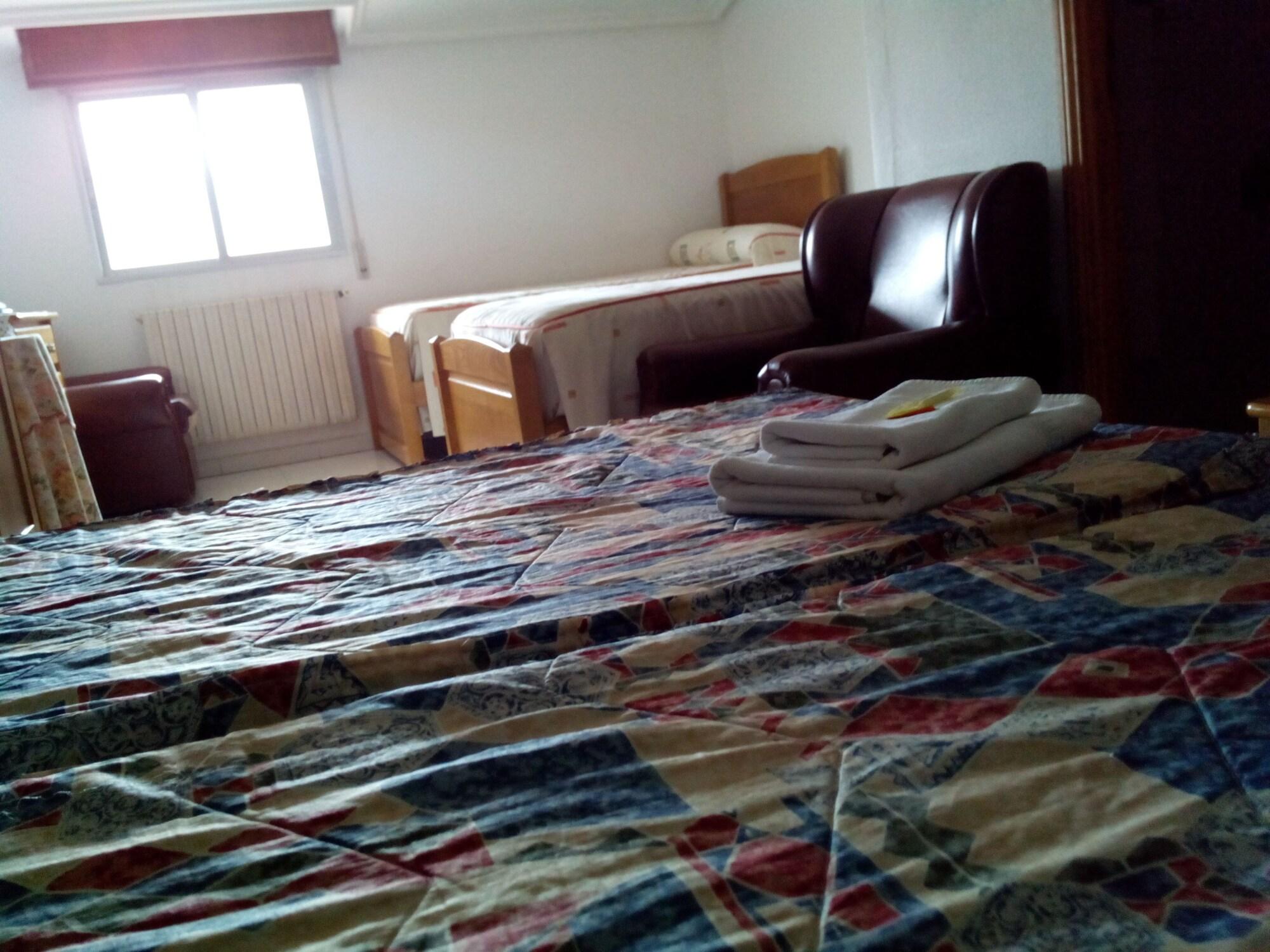 Hostal Sequeiros San Ciprián de Viñas Exteriér fotografie
