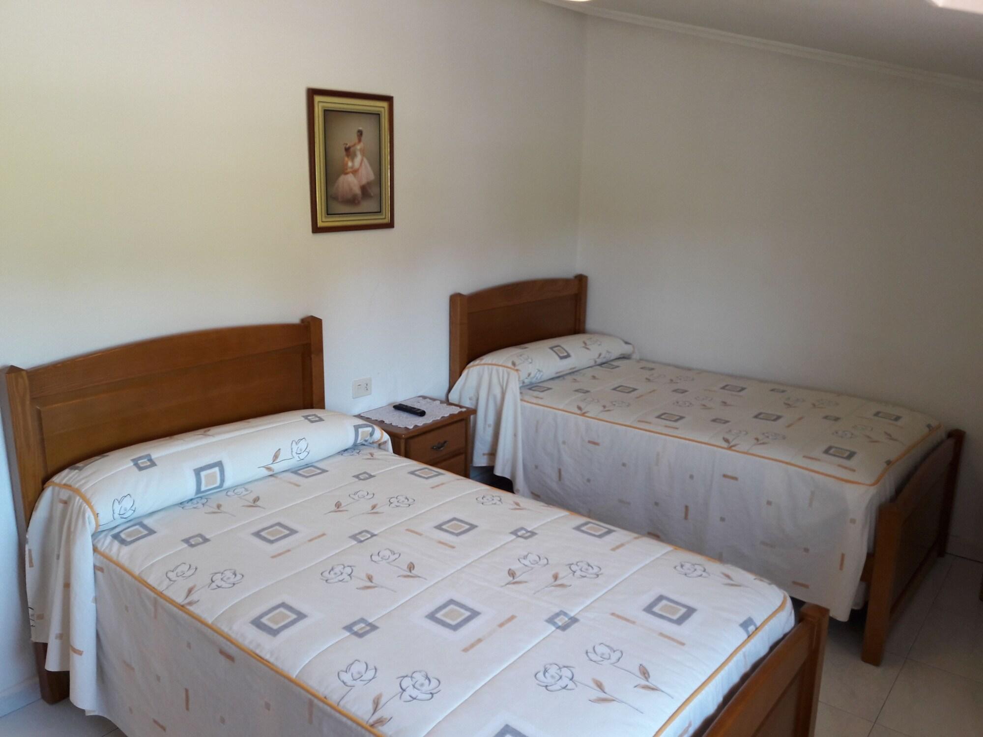 Hostal Sequeiros San Ciprián de Viñas Exteriér fotografie