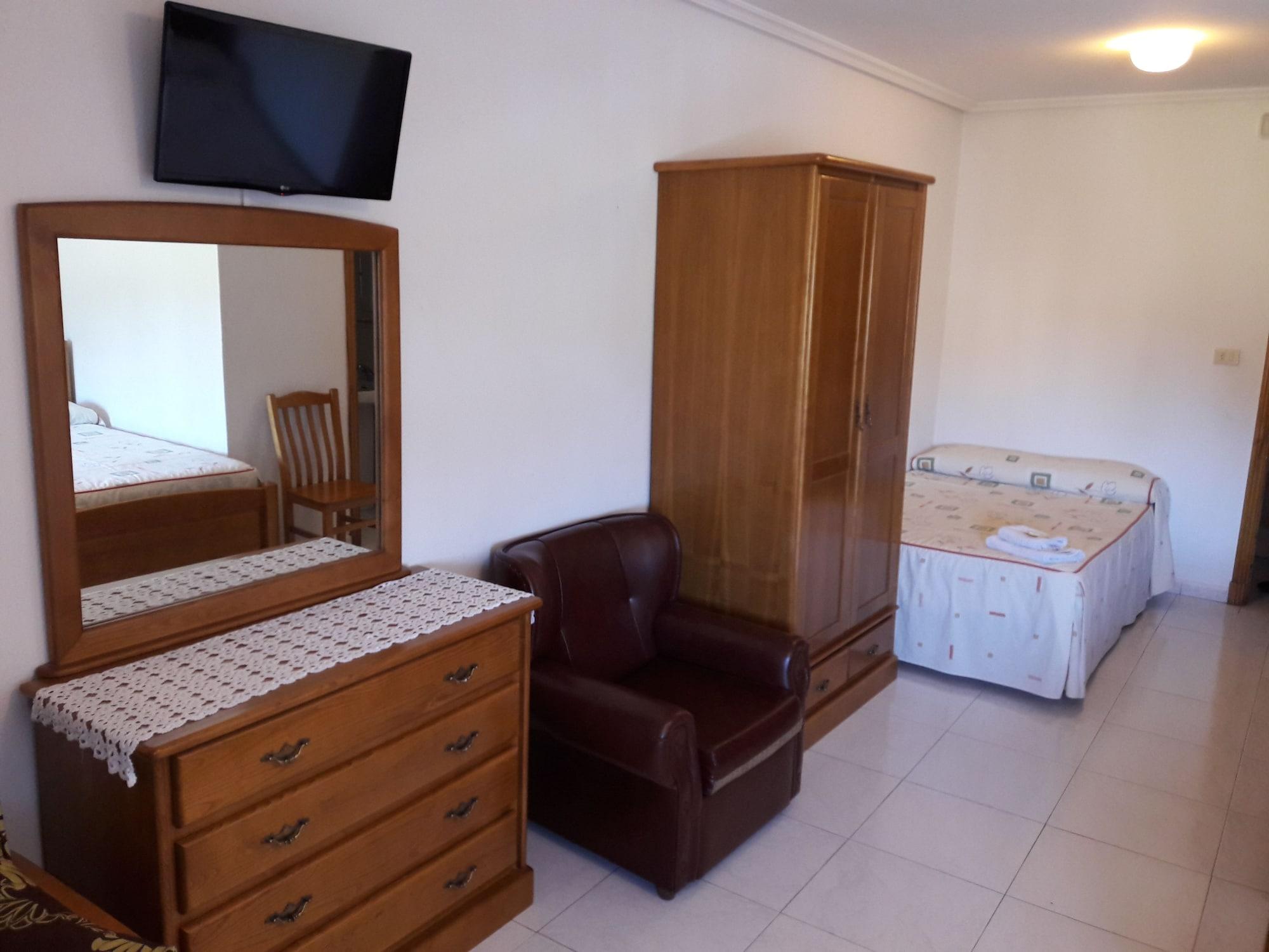 Hostal Sequeiros San Ciprián de Viñas Exteriér fotografie