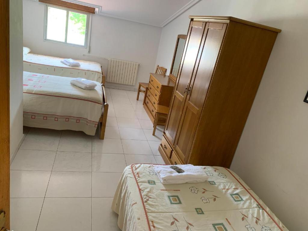 Hostal Sequeiros San Ciprián de Viñas Exteriér fotografie