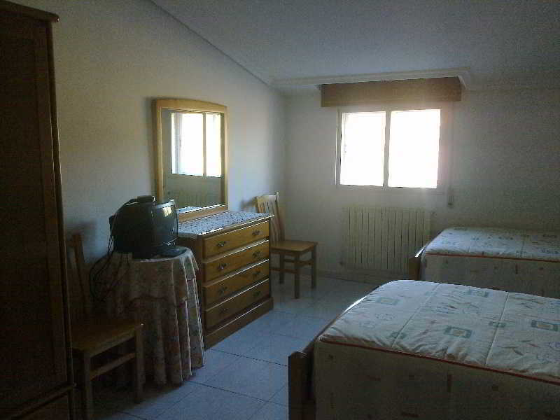 Hostal Sequeiros San Ciprián de Viñas Exteriér fotografie